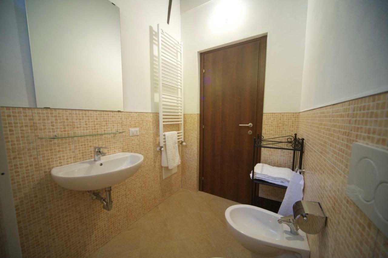 Al Vecchio Convento Mare E Monti Bed & Breakfast Ortonovo Exterior photo